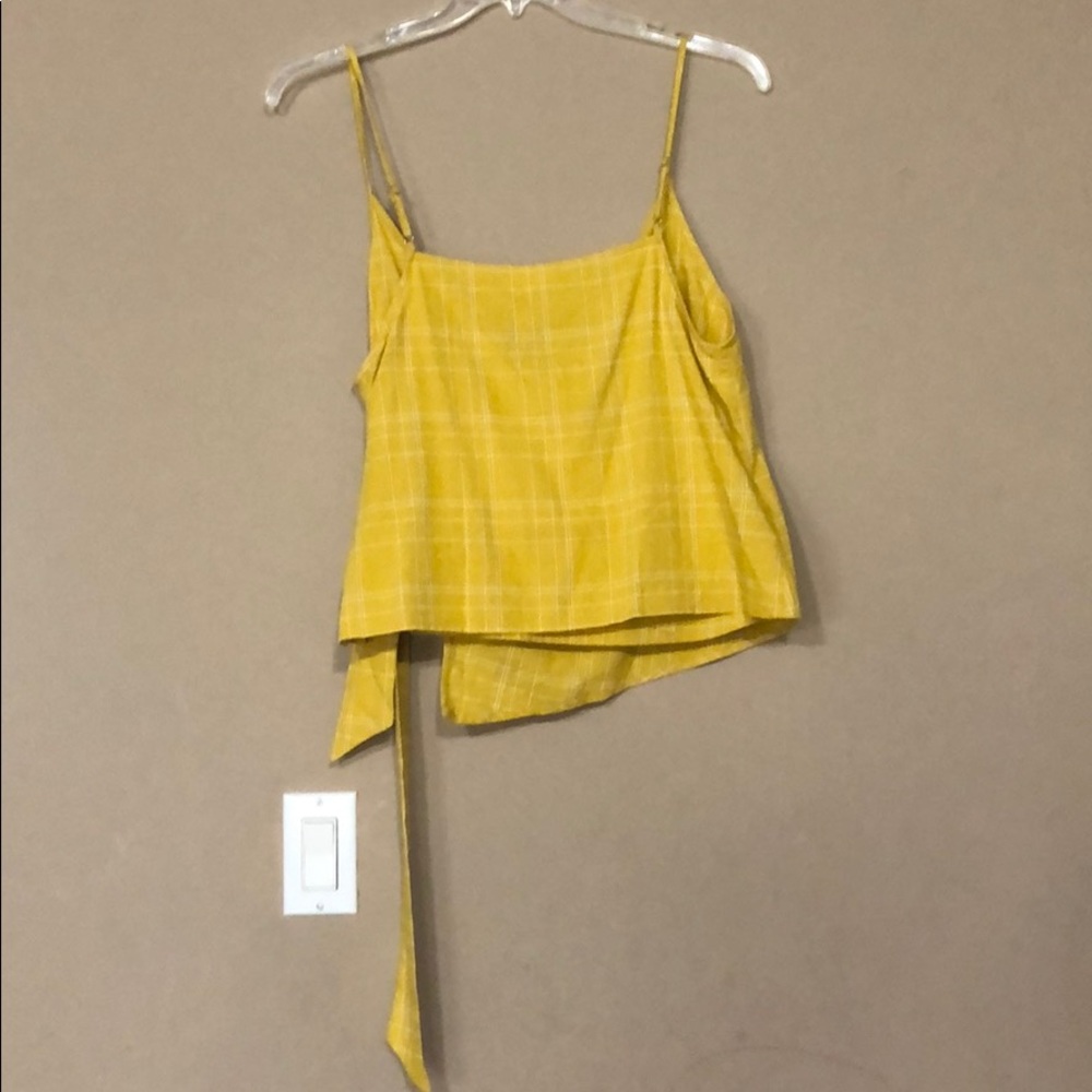 Crop top - Picture 3 of 4